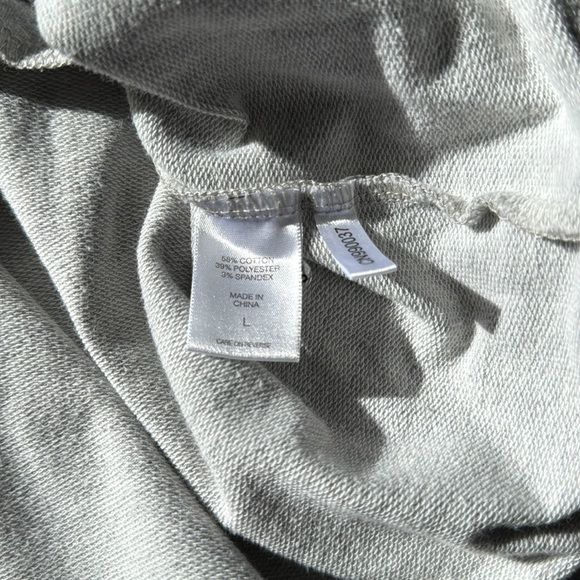 Soho sweatshirt dress LOVE graphic repeats along hem Size Large - Picture 12 of 14